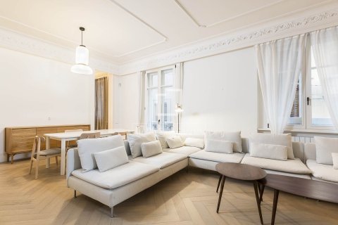 Apartamento en venta en Barcelona, España 4 dormitorios, 253 m2 No. 150800 - foto 5