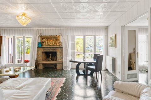 Villa for sale in Castelldefels, Barcelona, Spain 5 bedrooms, 318 sq.m. No. 150798 - photo 7