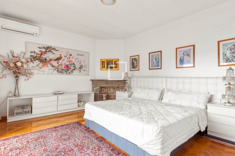 Villa for sale in Castelldefels, Barcelona, Spain 5 bedrooms, 318 sq.m. No. 150798 - photo 14