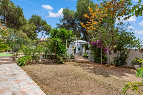 Villa for sale in Castelldefels, Barcelona, Spain 5 bedrooms, 318 sq.m. No. 150798 - photo 28