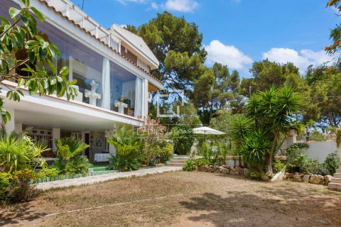 Villa for sale in Castelldefels, Barcelona, Spain 5 bedrooms, 318 sq.m. No. 150798 - photo 29