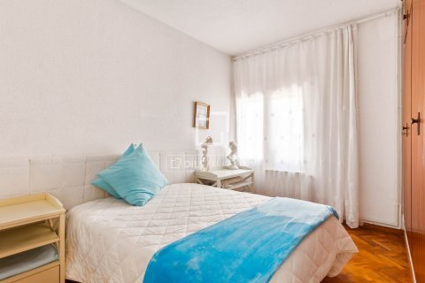 Villa for sale in Castelldefels, Barcelona, Spain 5 bedrooms, 318 sq.m. No. 150798 - photo 23