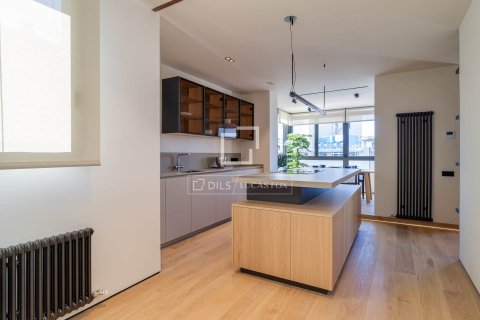 Apartament w Barcelona, Hiszpania 4 sypialnie, 224 mkw. nr 150803 – zdjęcie 11