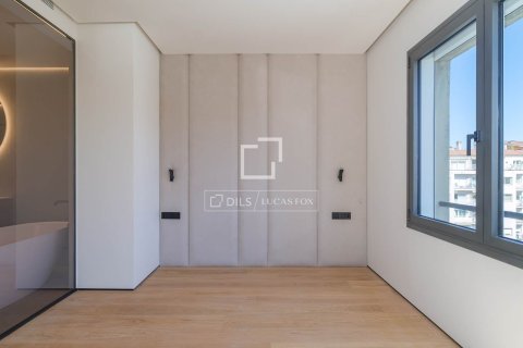 Apartament w Barcelona, Hiszpania 4 sypialnie, 224 mkw. nr 150803 – zdjęcie 29