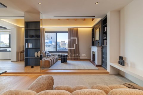 Apartament w Barcelona, Hiszpania 4 sypialnie, 224 mkw. nr 150803 – zdjęcie 6