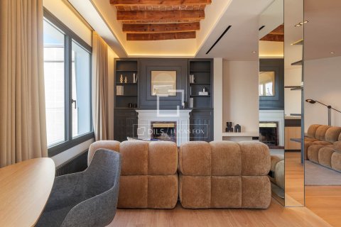 Apartament w Barcelona, Hiszpania 4 sypialnie, 224 mkw. nr 150803 – zdjęcie 4