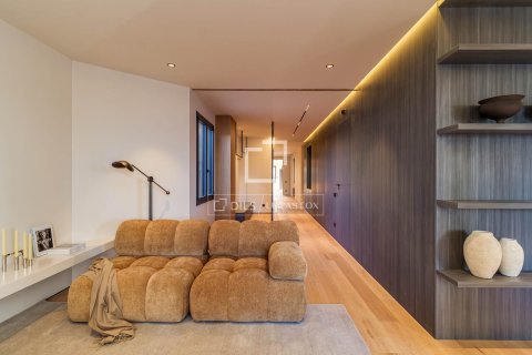 Apartament w Barcelona, Hiszpania 4 sypialnie, 224 mkw. nr 150803 – zdjęcie 9