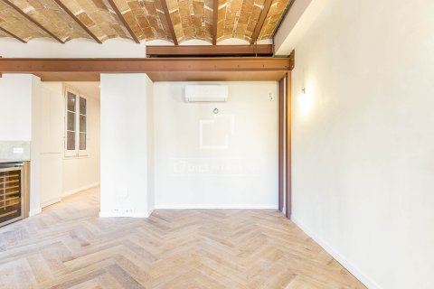 Продажа квартиры в Барселона, Испания 3 спальни, 108м2 №150802 - фото 4