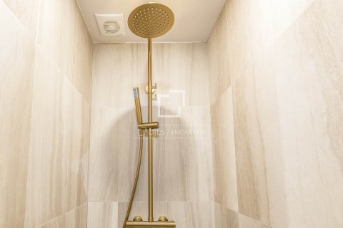 Продажа квартиры в Барселона, Испания 3 спальни, 108м2 №150802 - фото 24