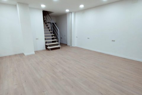 Gewerbeimmobilien zur Miete in La Florida, Alicante, Spanien 72 m2 Nr. 147309 - Foto 3