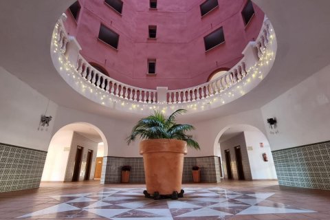 Apartamento en venta en Torrevieja, Alicante, España 2 dormitorios, 70 m2 No. 147311 - foto 4