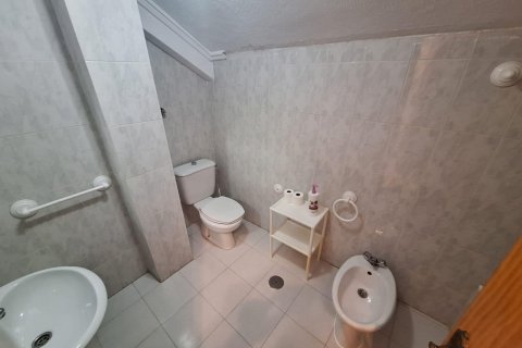 Apartment for rent in Torrevieja, Alicante, Spain 54 sq.m. No. 139866 - photo 5