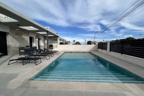 Villa pārdošanā Los Balcones, Alicante, Spānijā 5 istabas, 300 m2 Nr. 150163 - attēls 28