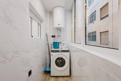 Dzīvoklis pārdošanā Torrevieja, Alicante, Spānijā 3 istabas, 94 m2 Nr. 150161 - attēls 26