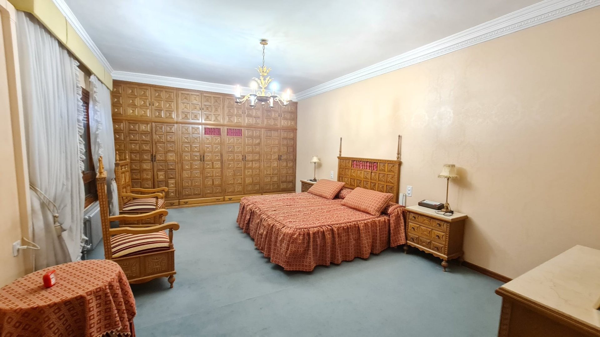 Townhouse in Elda, Alicante, Spain 4 bedrooms, 350 sq.m. No. 150165