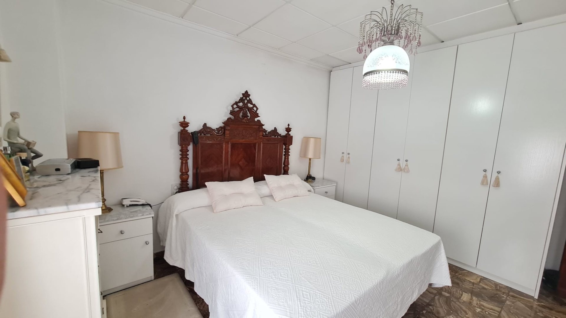 Townhouse in Elda, Alicante, Spain 4 bedrooms, 350 sq.m. No. 150165