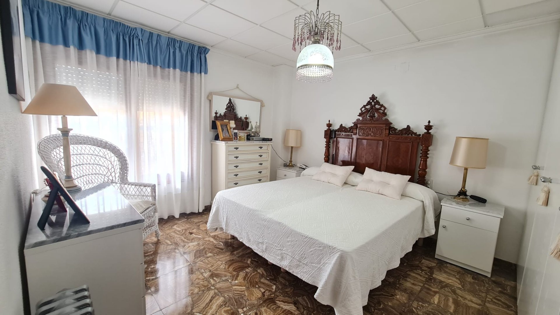 Townhouse in Elda, Alicante, Spain 4 bedrooms, 350 sq.m. No. 150165