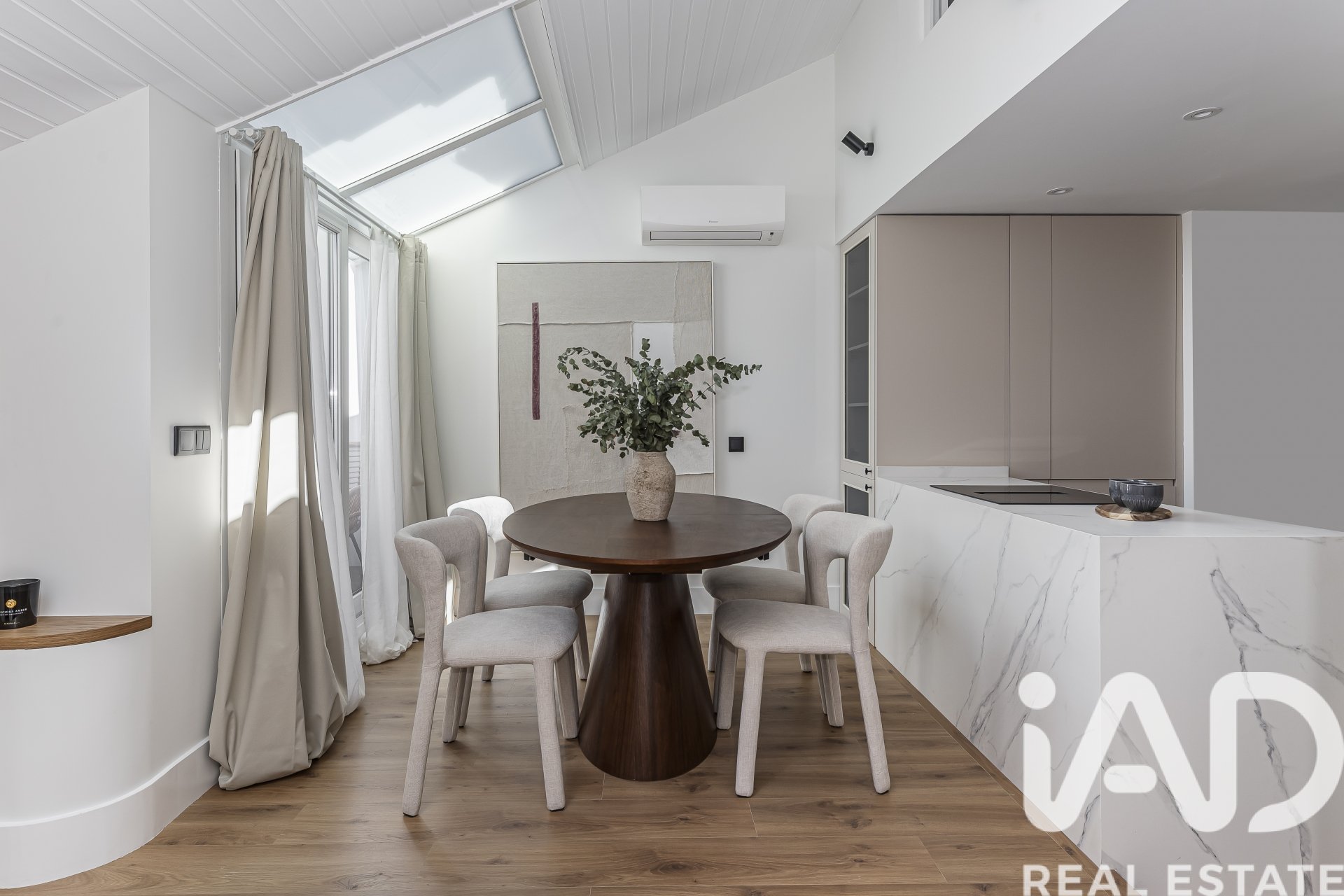 Duplex a Madrid, Spagna 1 camera da letto, 77 mq. N° 172529