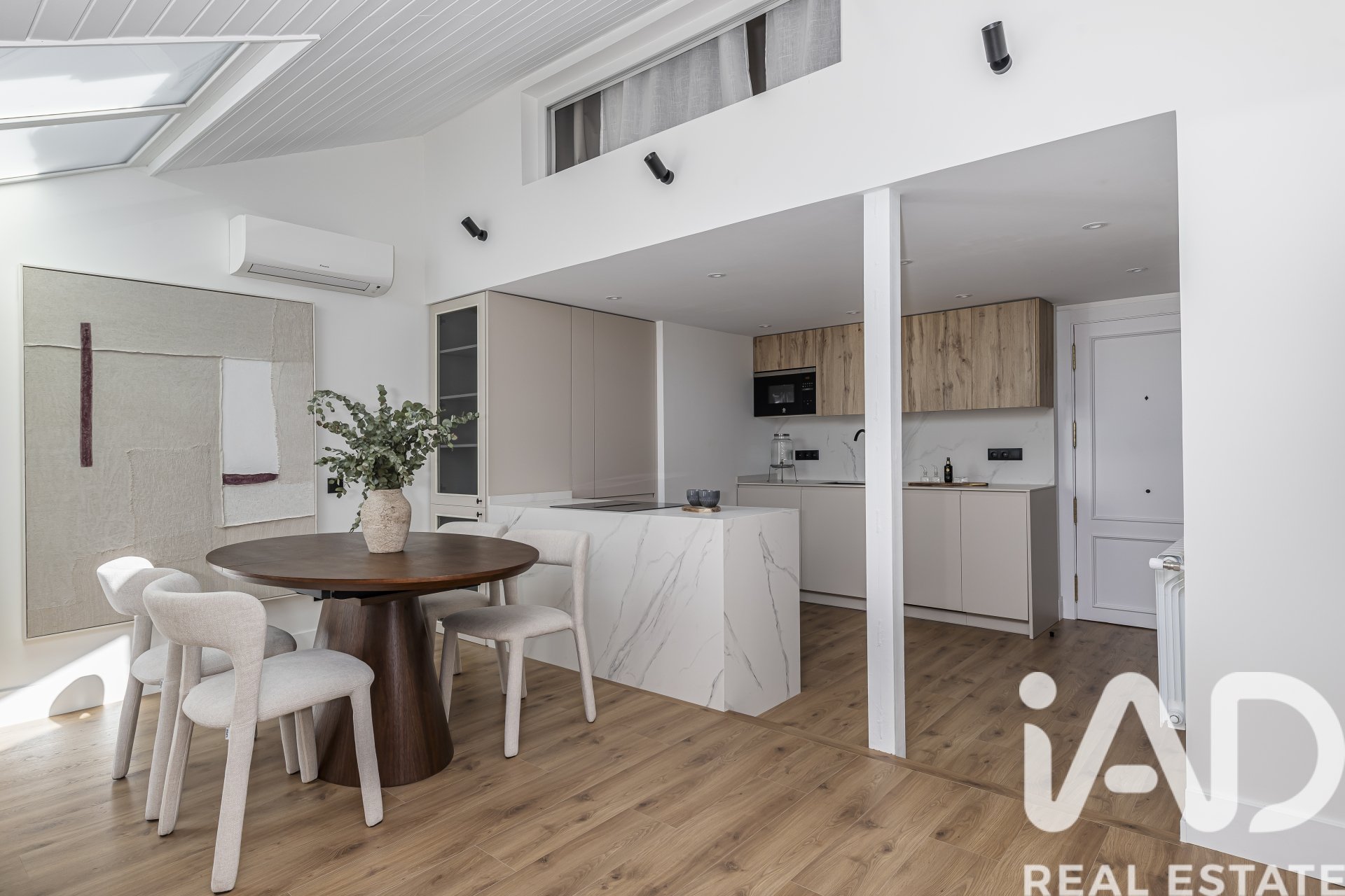 Duplex a Madrid, Spagna 1 camera da letto, 77 mq. N° 172529