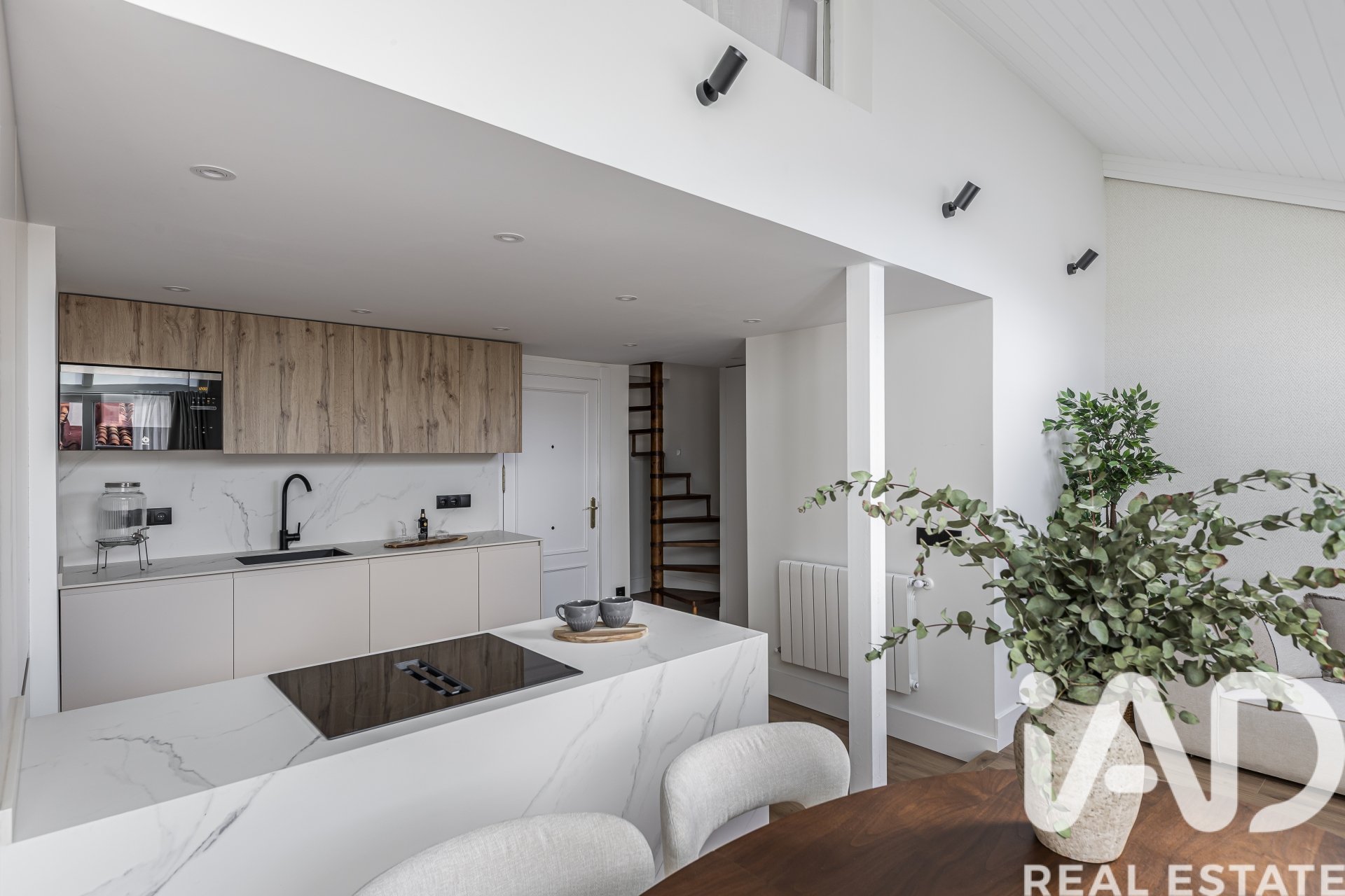 Duplex a Madrid, Spagna 1 camera da letto, 77 mq. N° 172529