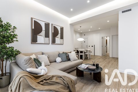 Apartamento en venta en Madrid, España 2 dormitorios, 113 m2 No. 172530 - foto 6