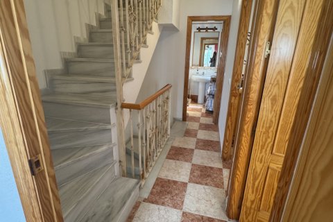 Casa adosada en venta en Isla Cristina, Huelva, España 4 dormitorios, 126 m2 No. 172532 - foto 16