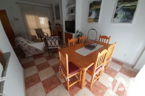 Casa adosada en venta en Isla Cristina, Huelva, España 4 dormitorios, 126 m2 No. 172532 - foto 11