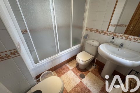 Casa adosada en venta en Isla Cristina, Huelva, España 4 dormitorios, 126 m2 No. 172532 - foto 26