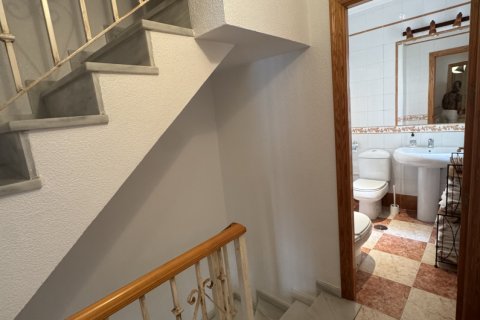 Casa adosada en venta en Isla Cristina, Huelva, España 4 dormitorios, 126 m2 No. 172532 - foto 21