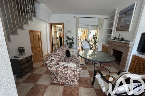 Casa adosada en venta en Isla Cristina, Huelva, España 4 dormitorios, 126 m2 No. 172532 - foto 7