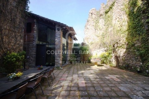 House for sale in Girona, Spain 6 bedrooms, 370 sq.m. No. 160408 - photo 5
