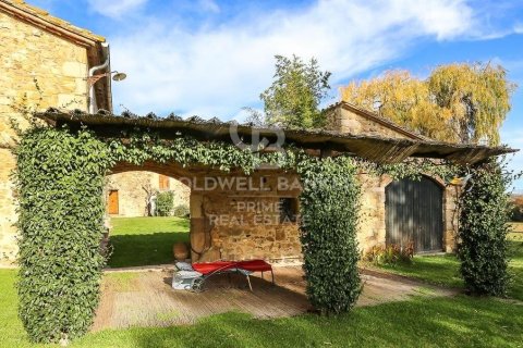 Māja pārdošanā Caldes de Malavella, Girona, Spānijā 7 istabas, 993 m2 Nr. 160409 - attēls 3