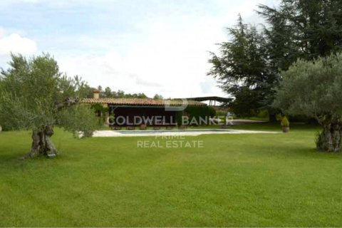 Hus till salu i Caldes de Malavella, Girona, Spanien 7 sovrum, 993 kvm. Nr. 160409 - foto 11