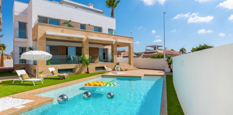 House à Ciudad Quesada, Alicante, Espagne 4 chambres, 244 m2 No. 173715