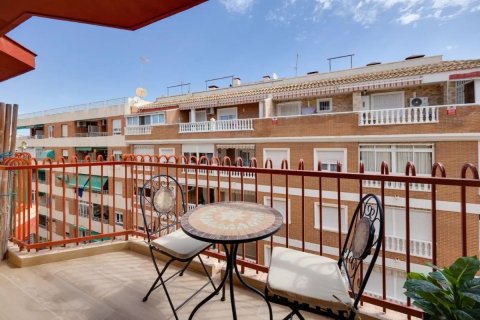 Huoneisto myytävänä Alicante, Espanja, 3 makuuhuonetta, 90 m2 No. 196965 - kuva 4