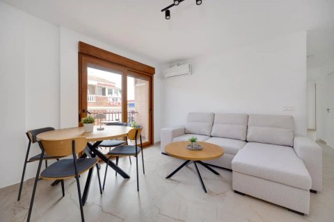 Huoneisto myytävänä Alicante, Espanja, 3 makuuhuonetta, 90 m2 No. 196965 - kuva 11
