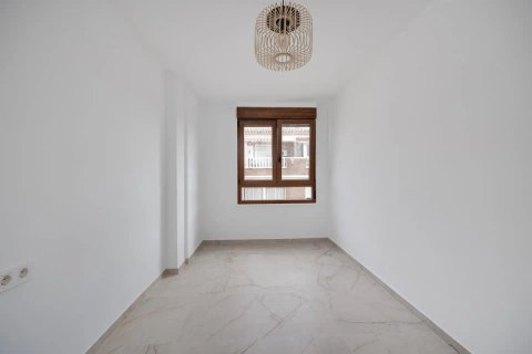 Huoneisto myytävänä Alicante, Espanja, 3 makuuhuonetta, 90 m2 No. 196965 - kuva 18