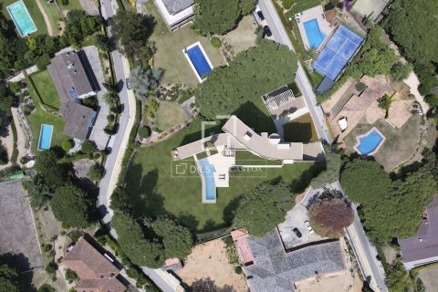 Villa for sale in Sant Andreu de Llavaneres, Barcelona, Spain 6 bedrooms, 675 sq.m. No. 150402 - photo 17