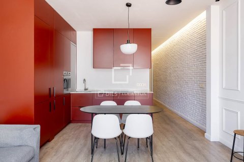 Lägenhet till salu i Barcelona, Spanien 2 sovrum, 71 kvm. Nr. 150404 - foto 17