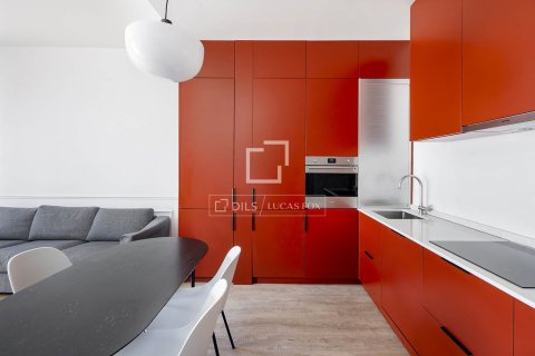 Lägenhet till salu i Barcelona, Spanien 2 sovrum, 71 kvm. Nr. 150404 - foto 14