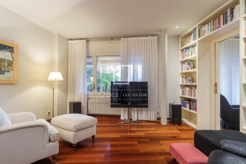 Villa for sale in Premia De Dalt, Barcelona, Spain 6 bedrooms, 429 sq.m. No. 150398 - photo 27