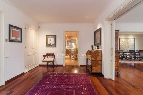 Villa for sale in Premia De Dalt, Barcelona, Spain 6 bedrooms, 429 sq.m. No. 150398 - photo 11