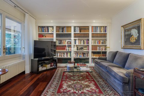 Villa for sale in Premia De Dalt, Barcelona, Spain 6 bedrooms, 429 sq.m. No. 150398 - photo 16