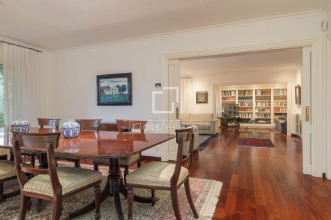 Villa for sale in Premia De Dalt, Barcelona, Spain 6 bedrooms, 429 sq.m. No. 150398 - photo 5