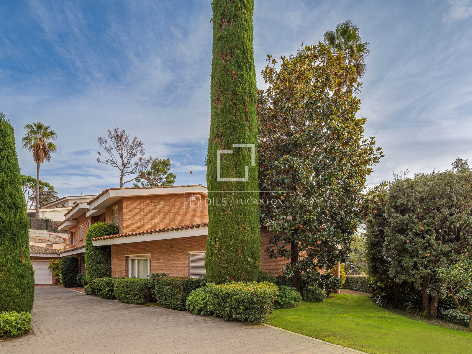 Villa a Premia De Dalt, Barcelona, Spagna 6 camere da letto, 429 mq. N° 150398