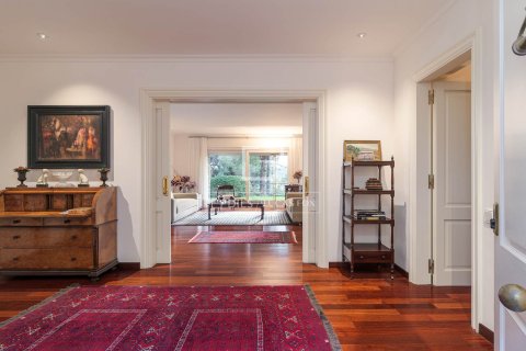 Villa for sale in Premia De Dalt, Barcelona, Spain 6 bedrooms, 429 sq.m. No. 150398 - photo 10