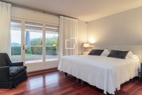 Villa for sale in Premia De Dalt, Barcelona, Spain 6 bedrooms, 429 sq.m. No. 150398 - photo 28