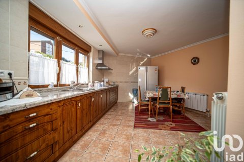 House zum Verkauf in San Andres del Rabanedo, Leon, Spanien 3 Schlafzimmer, 274 m2 Nr. 153827 - Foto 2