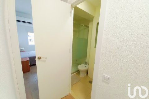 Apartment for sale in Alicante, Spain 3 bedrooms, 83 sq.m. No. 153830 - photo 21