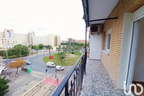 Apartment for sale in Alicante, Spain 3 bedrooms, 83 sq.m. No. 153830 - photo 6